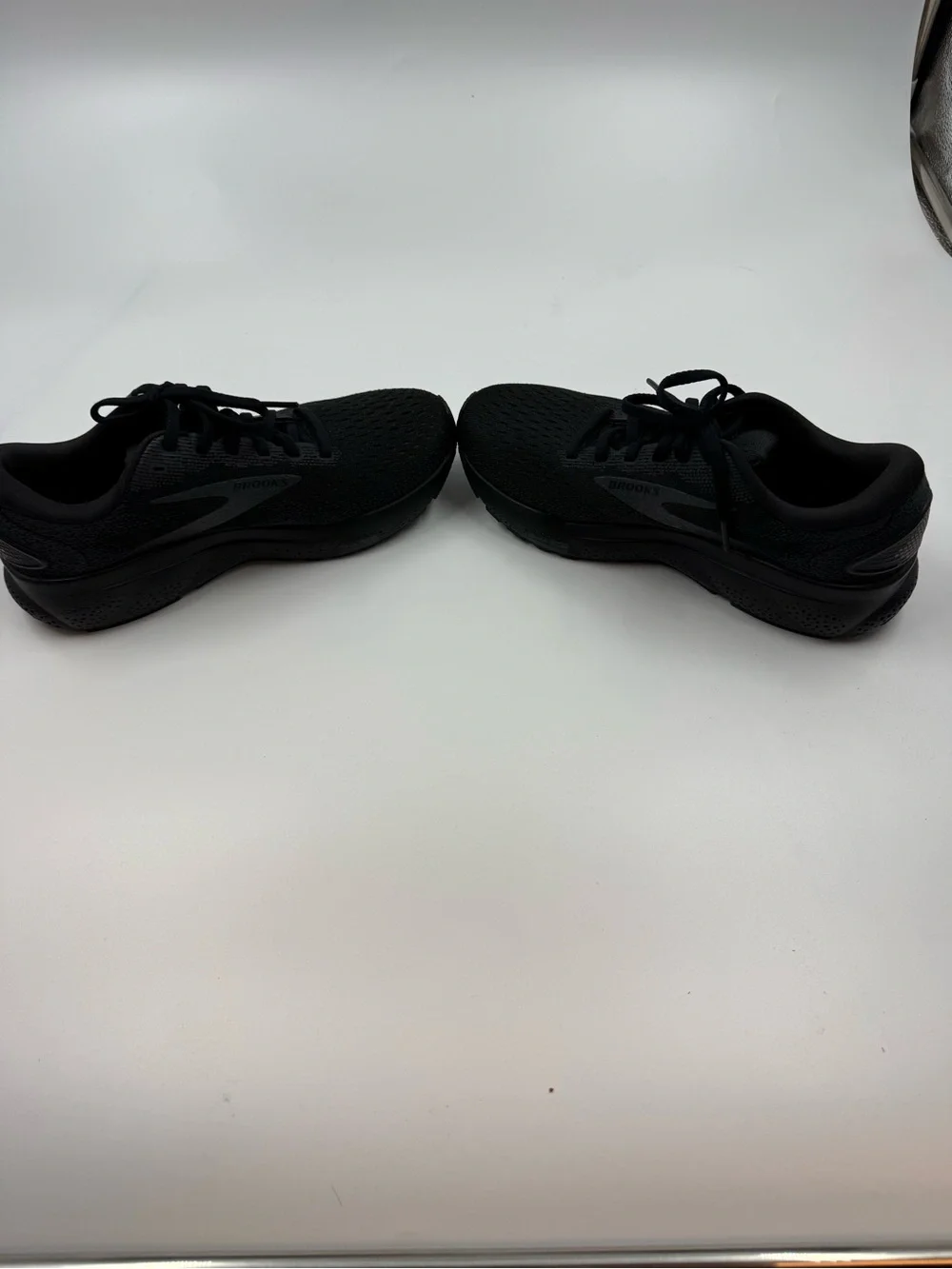 Brooks Ghost 16 Triple Black Woman Running Shoes Size 8.5 - Picture 6 of 7
